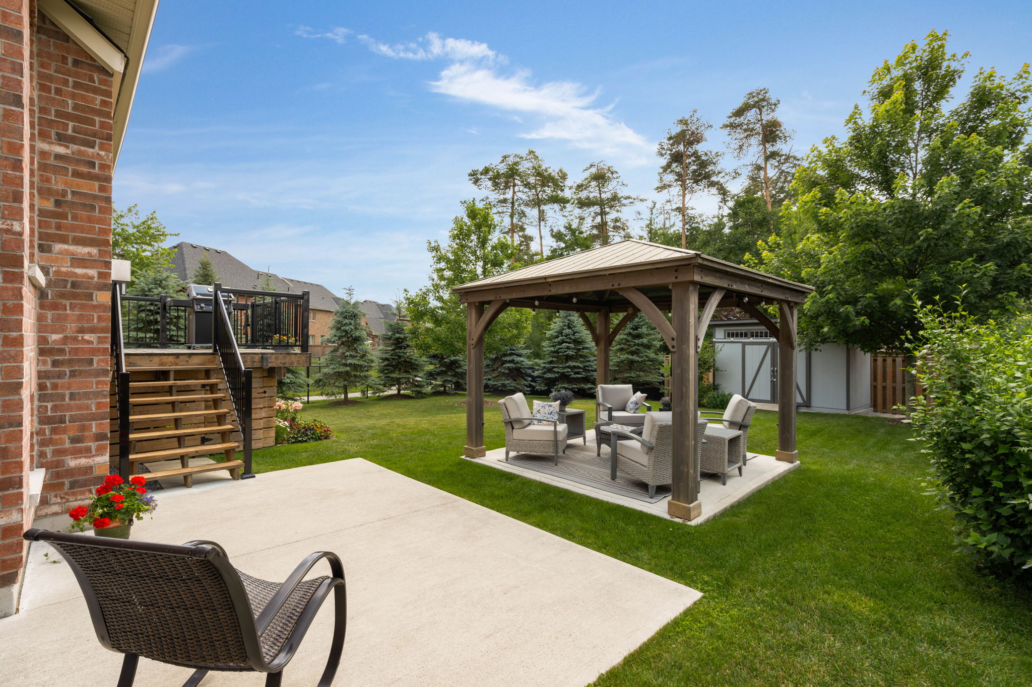 7 CAMERON Street, Springwater, Ontario L9X 0S6
