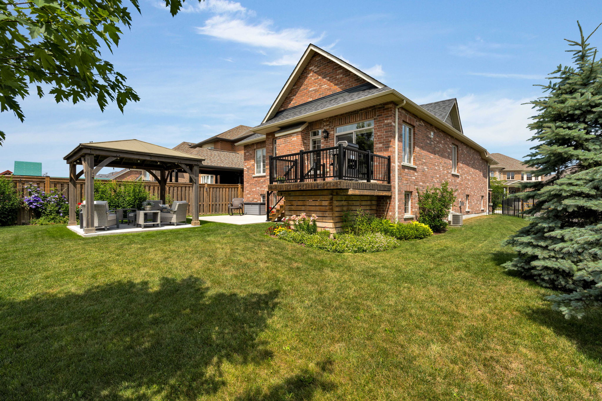 7 CAMERON Street, Springwater, Ontario L9X 0S6