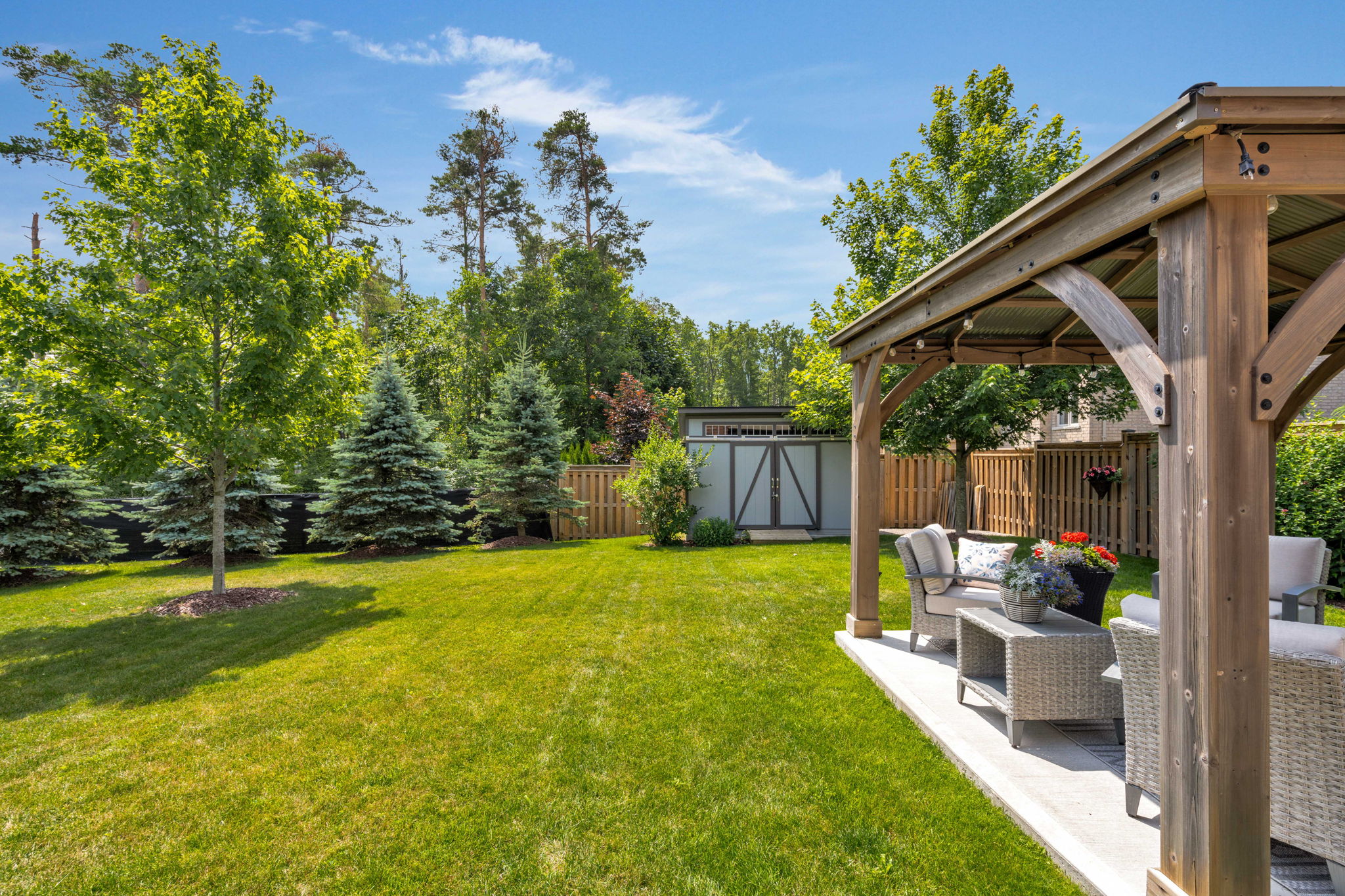 7 CAMERON Street, Springwater, Ontario L9X 0S6