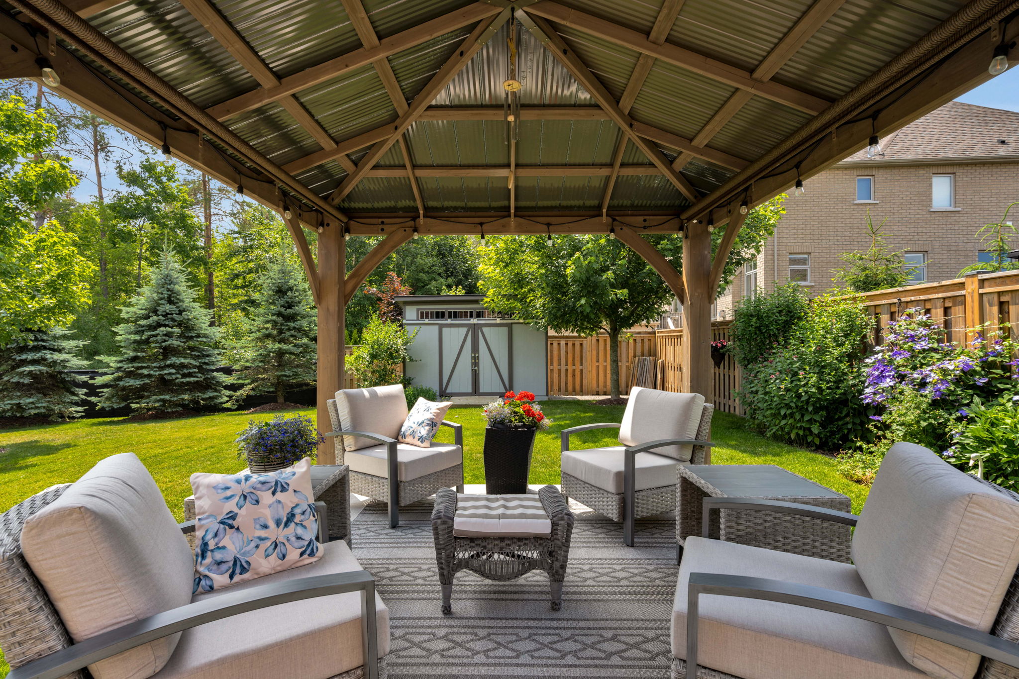 7 CAMERON Street, Springwater, Ontario L9X 0S6