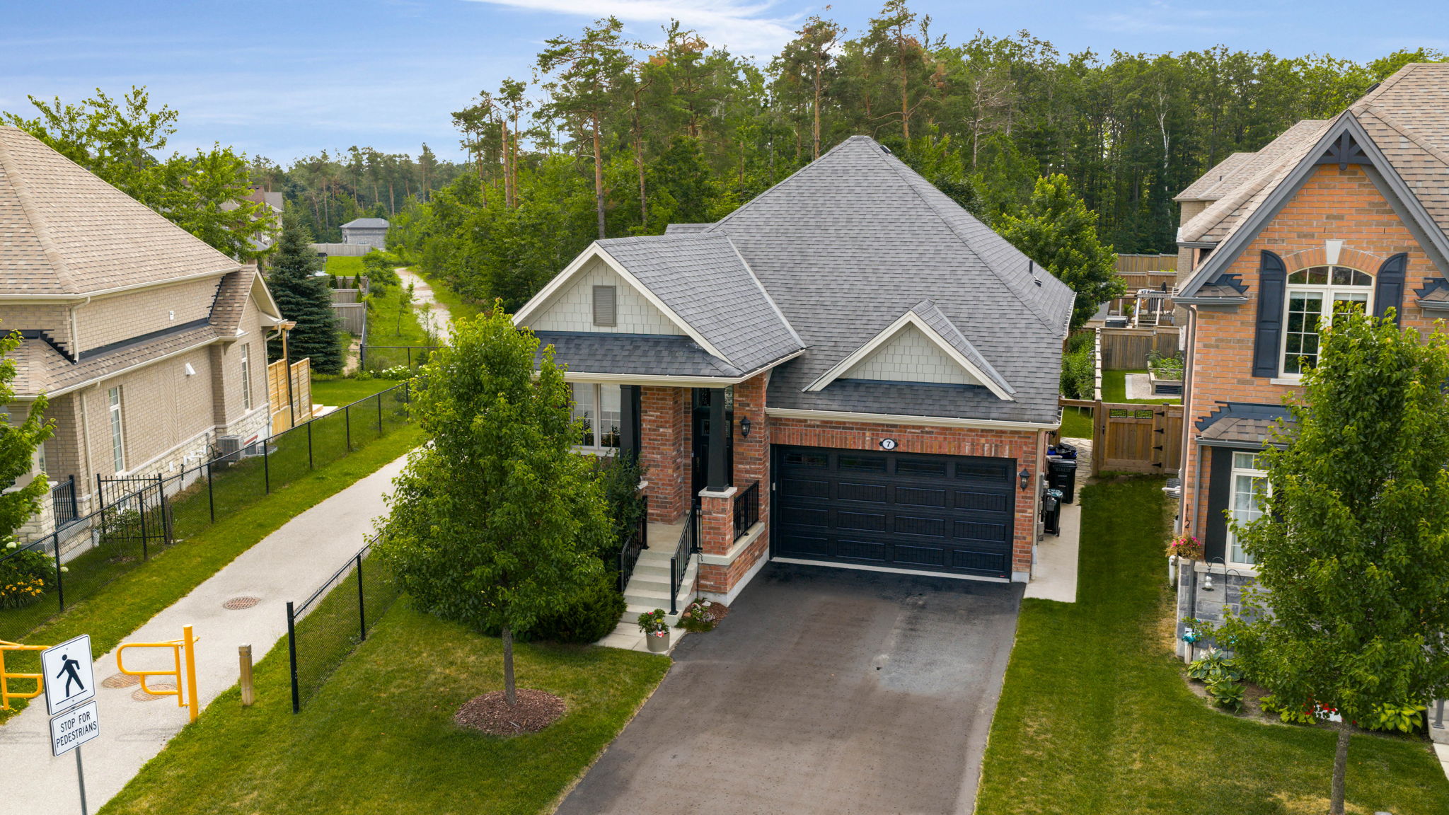 7 CAMERON Street, Springwater, Ontario L9X 0S6