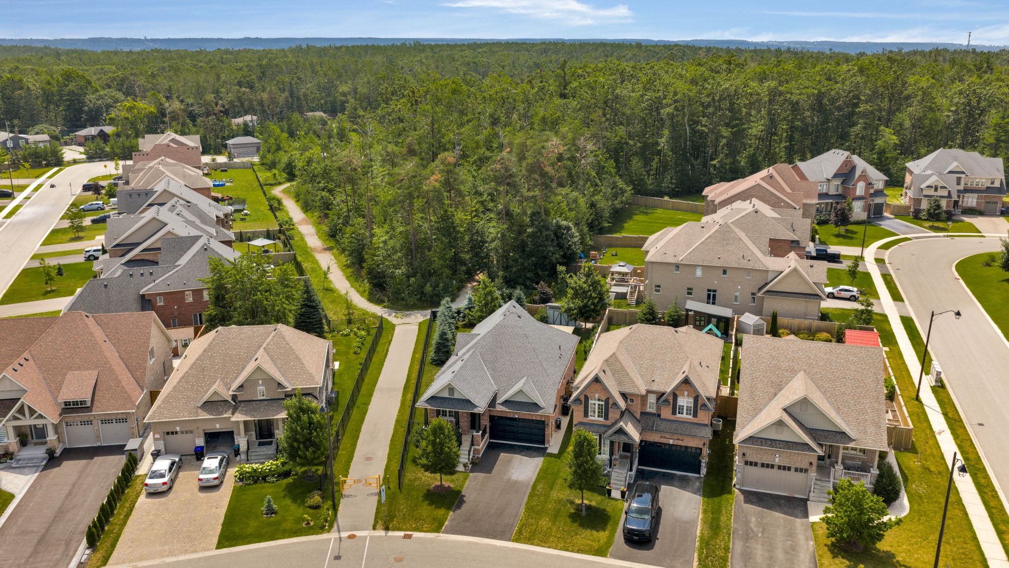 7 CAMERON Street, Springwater, Ontario L9X 0S6