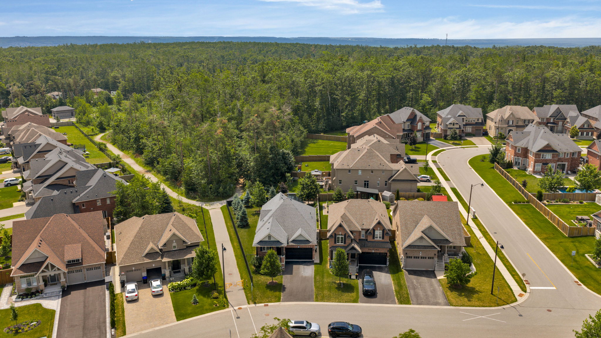 7 CAMERON Street, Springwater, Ontario L9X 0S6