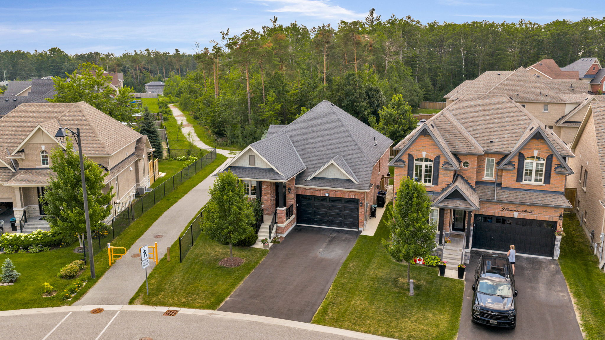7 CAMERON Street, Springwater, Ontario L9X 0S6