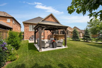 7 CAMERON Street, Springwater, Ontario L9X 0S6