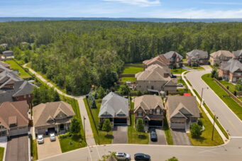 7 CAMERON Street, Springwater, Ontario L9X 0S6