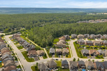 7 CAMERON Street, Springwater, Ontario L9X 0S6