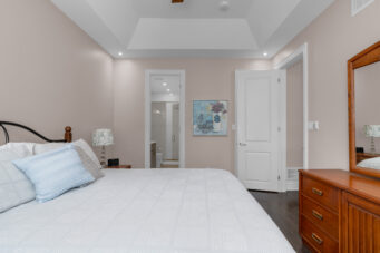 7 CAMERON Street, Springwater, Ontario L9X 0S6