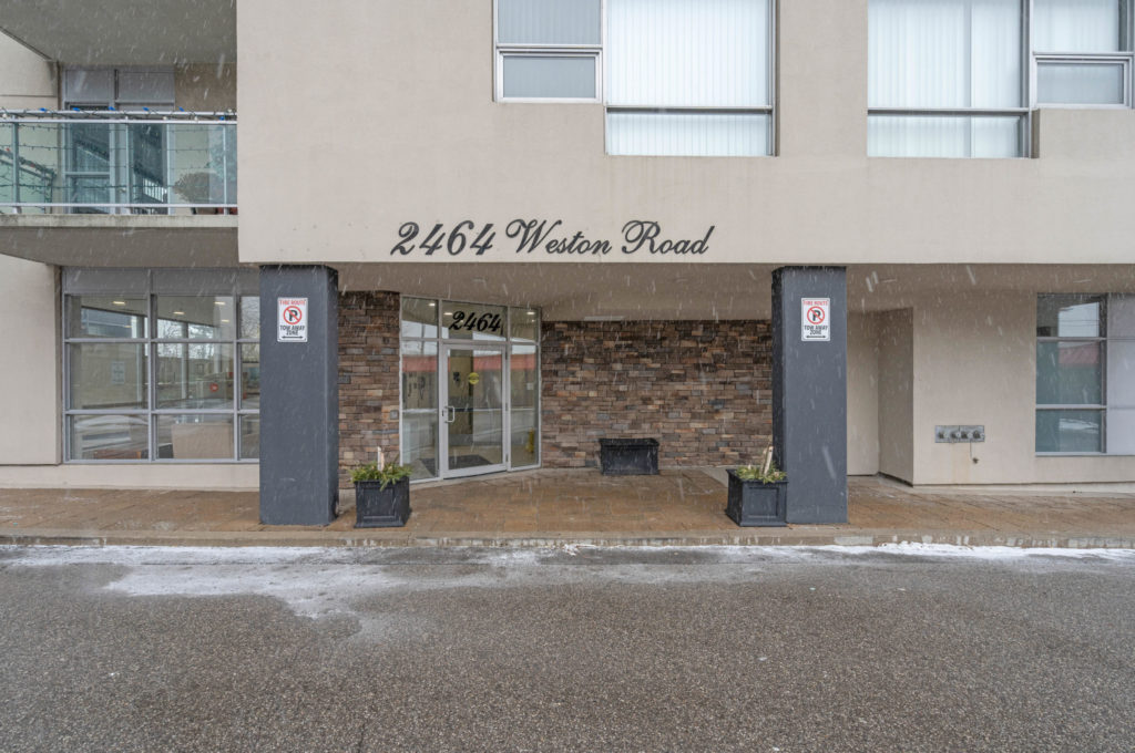 2464 WESTON Road Unit #109