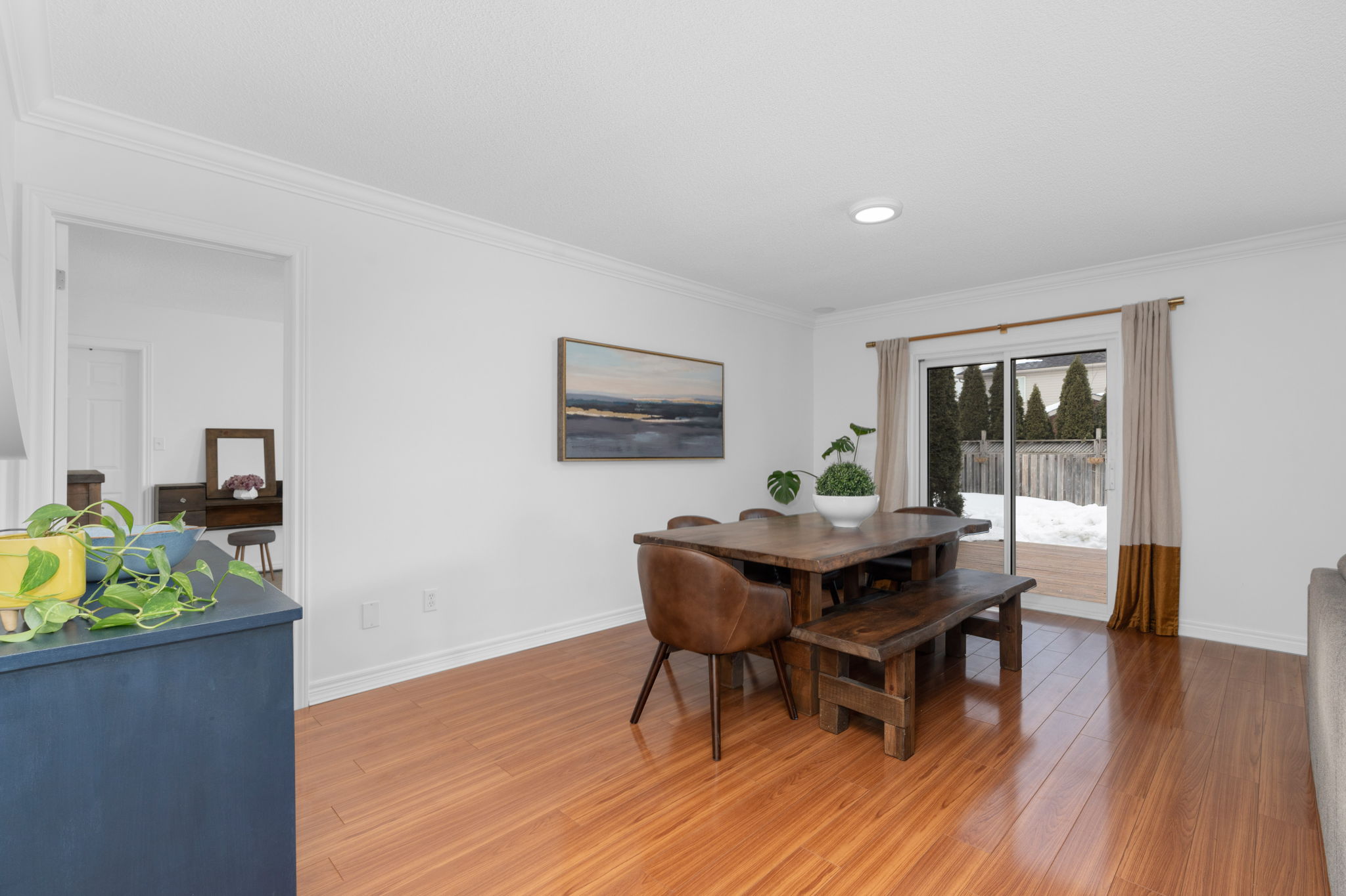 11 MARINA Crescent