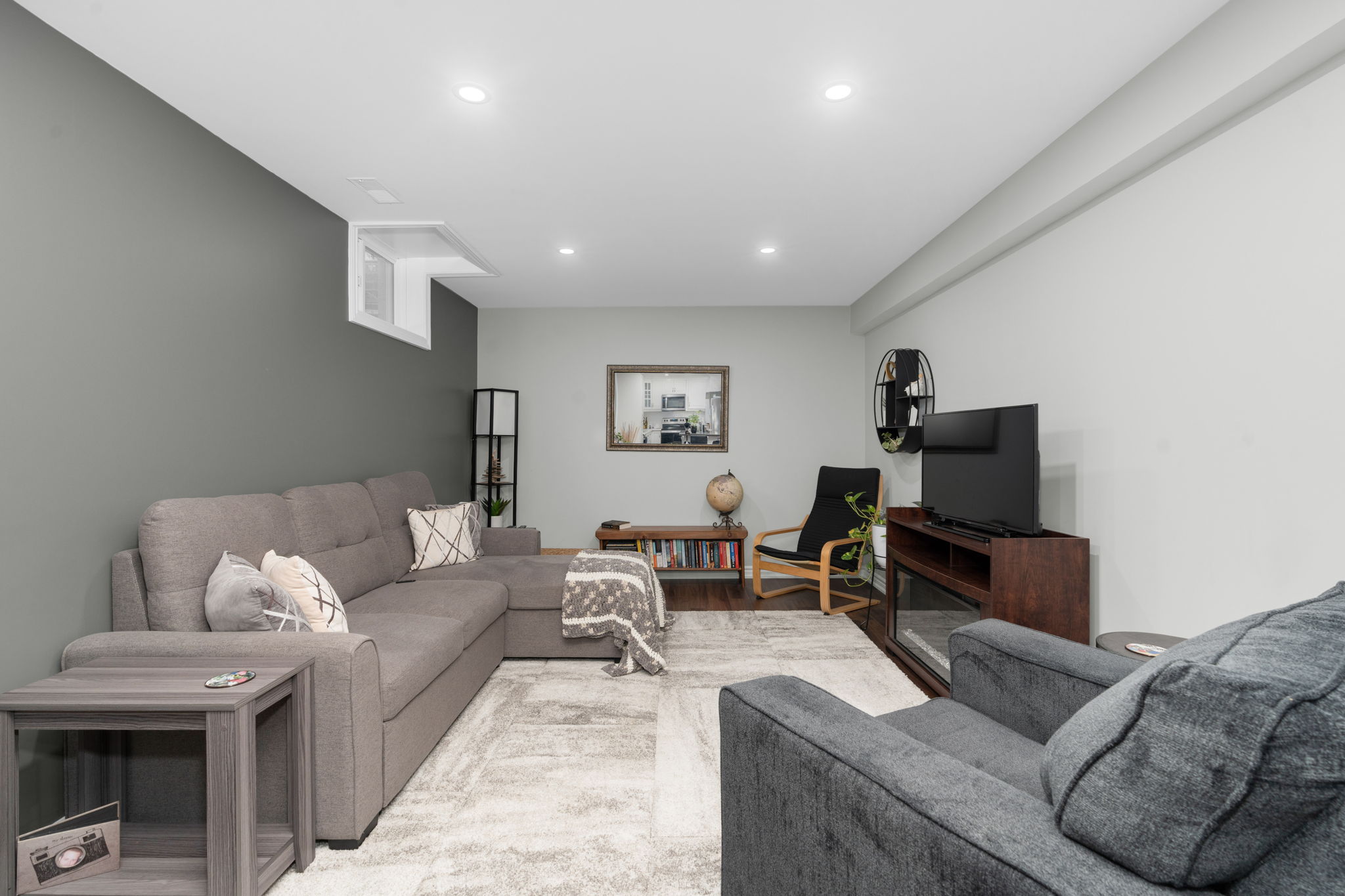 11 MARINA Crescent