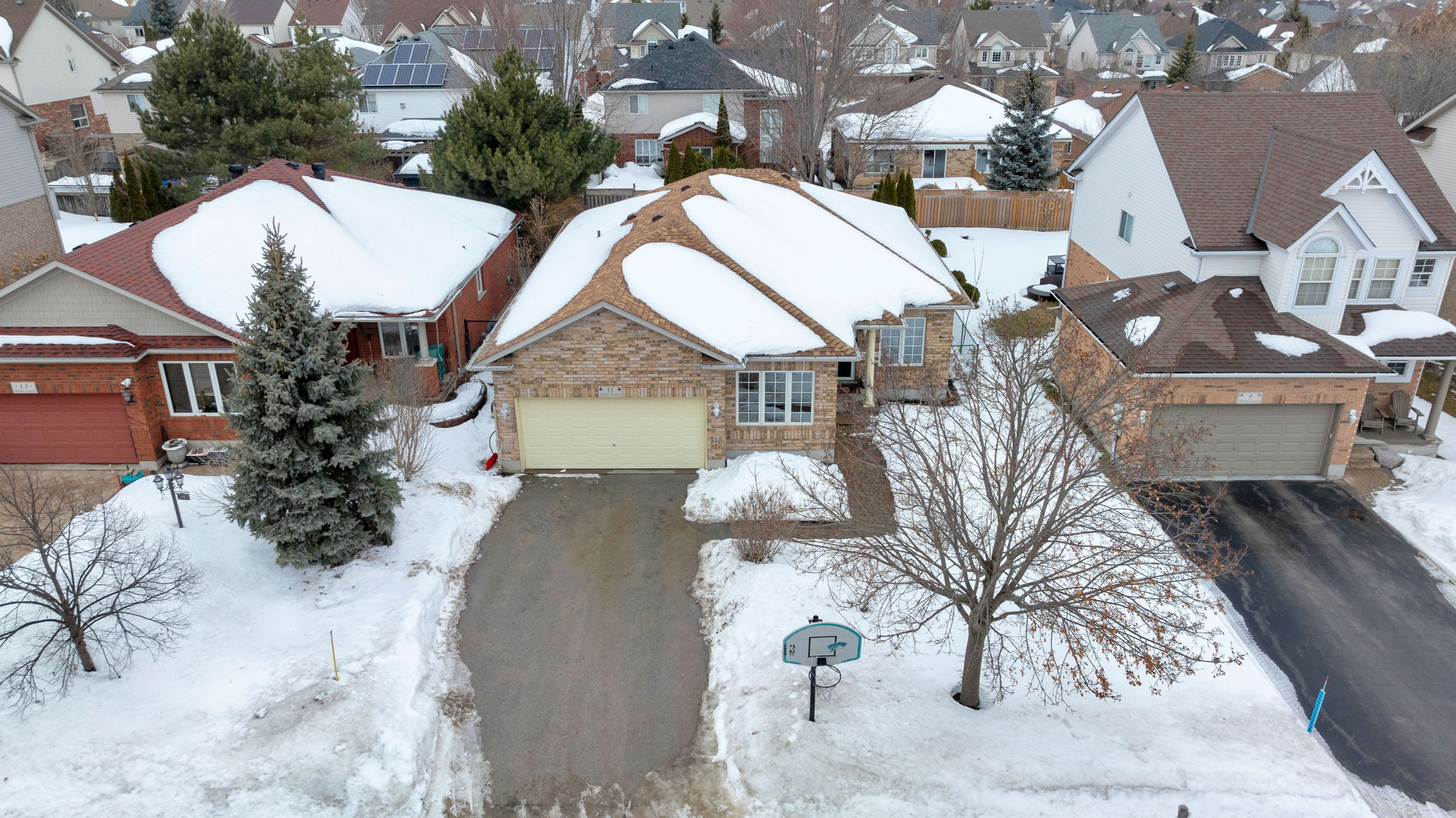 11 MARINA Crescent