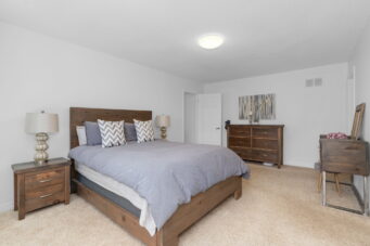 11 MARINA Crescent