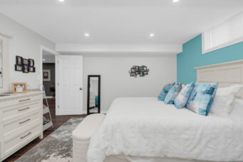 11 MARINA Crescent
