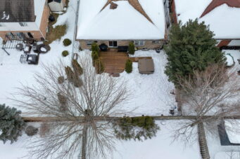 11 MARINA Crescent