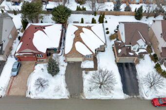 11 MARINA Crescent