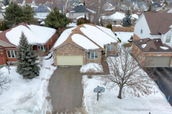11 MARINA Crescent
