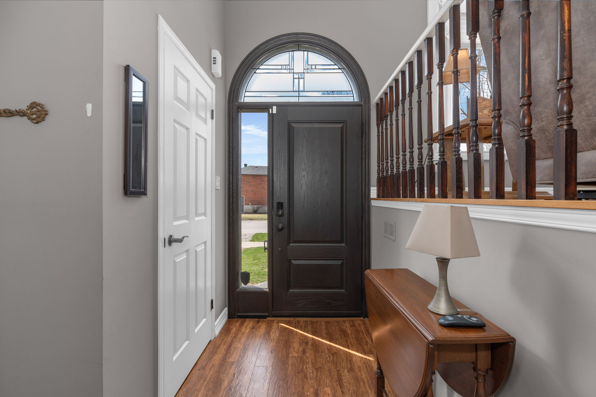 112 LEWIS DR