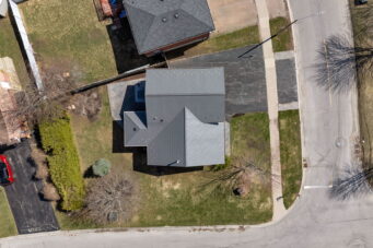 112 LEWIS DR