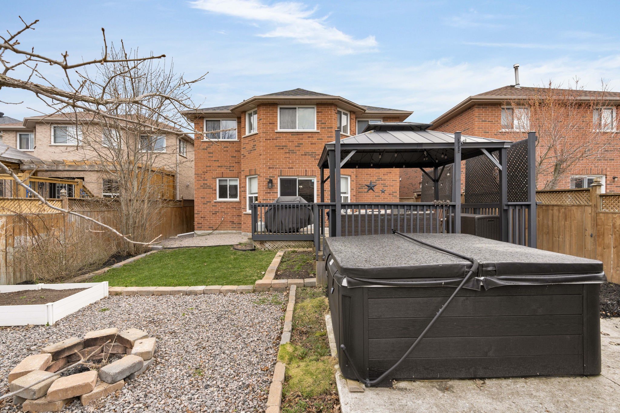 20 BEAR CREEK DR, BARRIE, L4N9M6