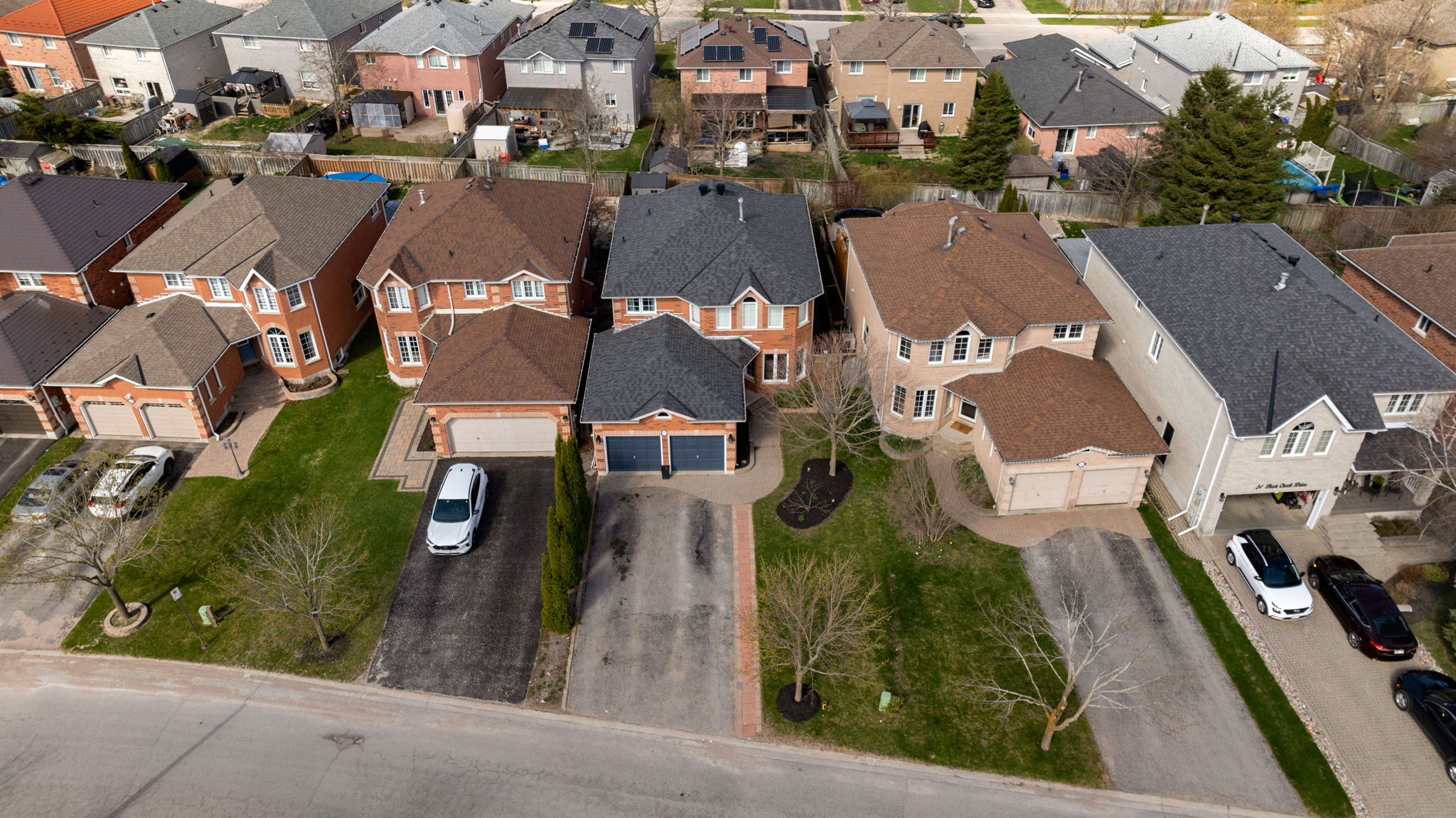 20 BEAR CREEK DR, BARRIE, L4N9M6