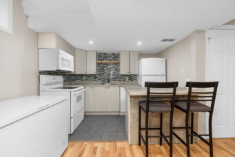 20 BEAR CREEK DR, BARRIE, L4N9M6