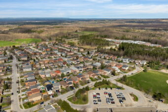 20 BEAR CREEK DR, BARRIE, L4N9M6