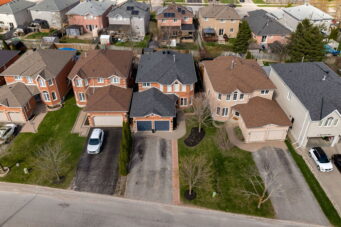 20 BEAR CREEK DR, BARRIE, L4N9M6