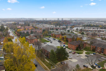 A2 - 175 EDGEHILL DR