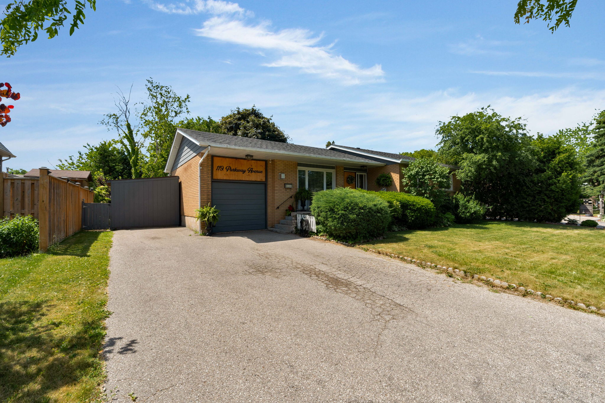 119 PARKWAY AVE