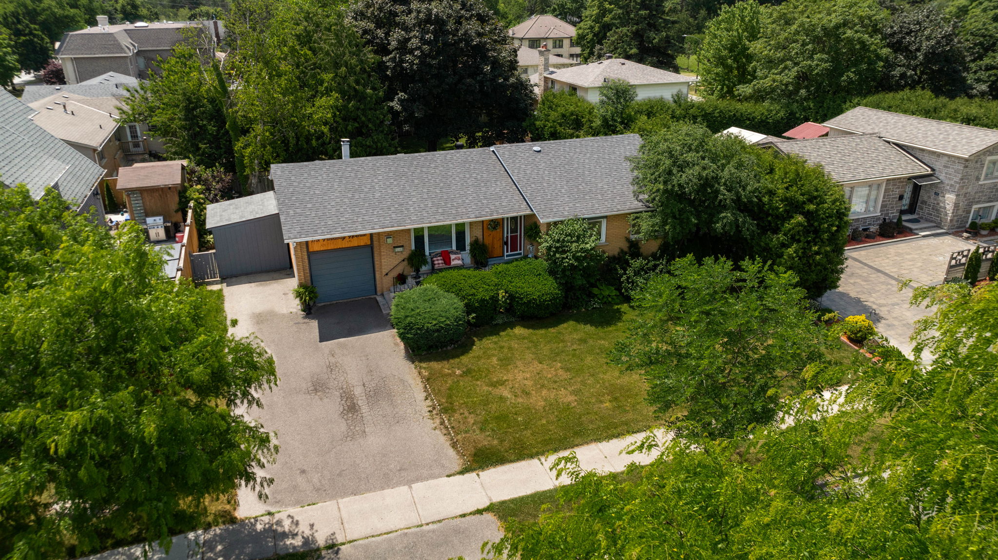 119 PARKWAY AVE