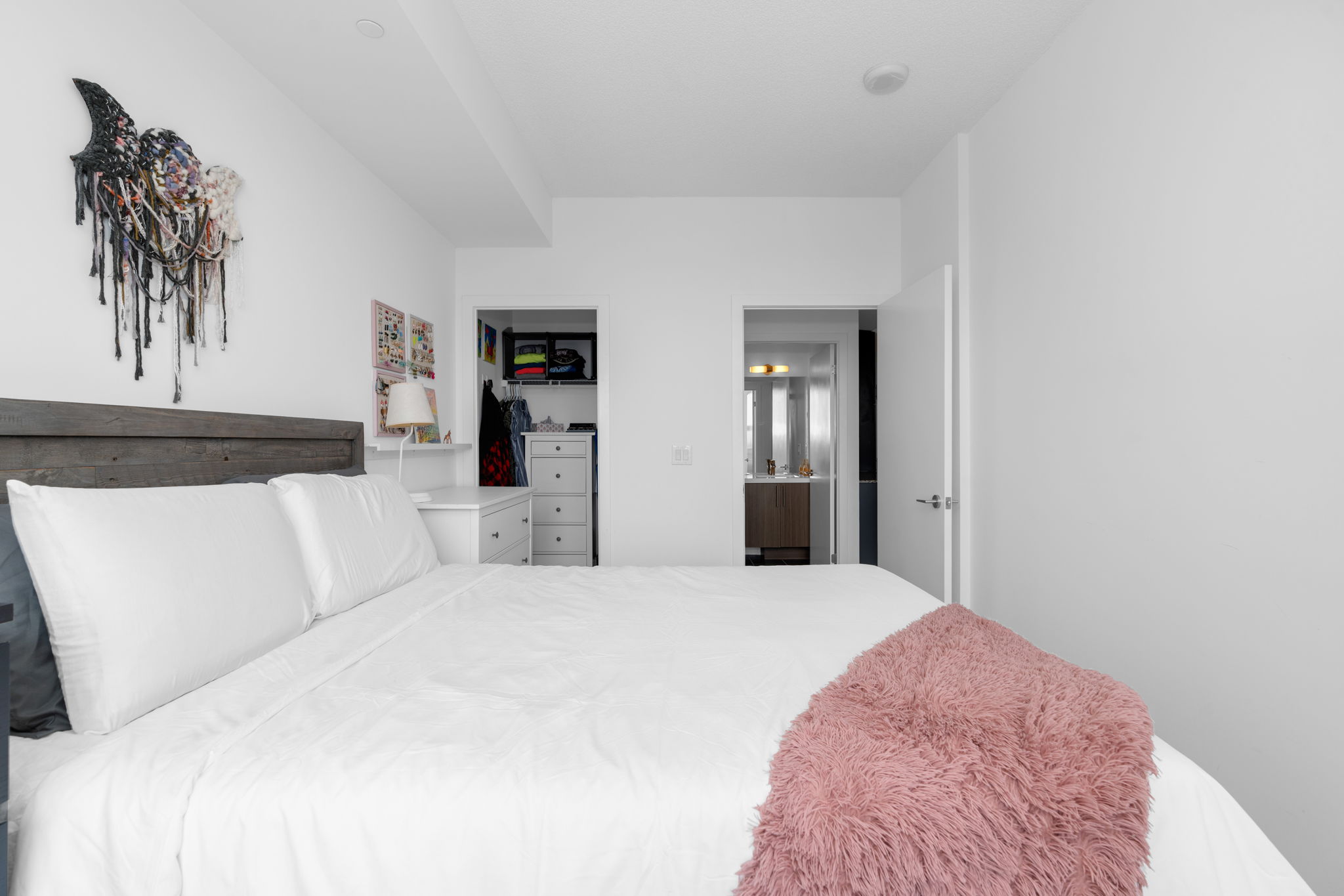 85 Duke St W, Unit#1507