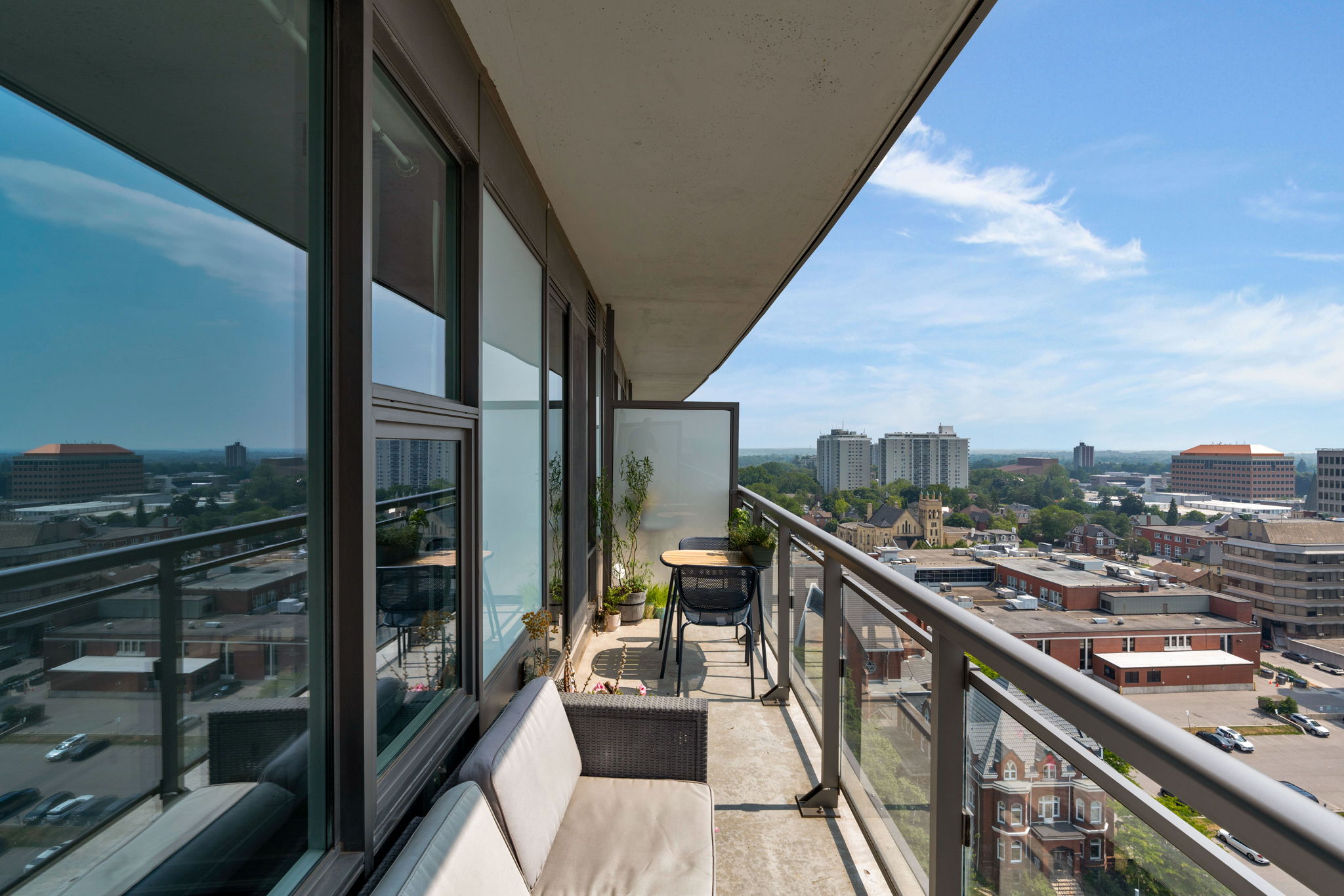 85 Duke St W, Unit#1507