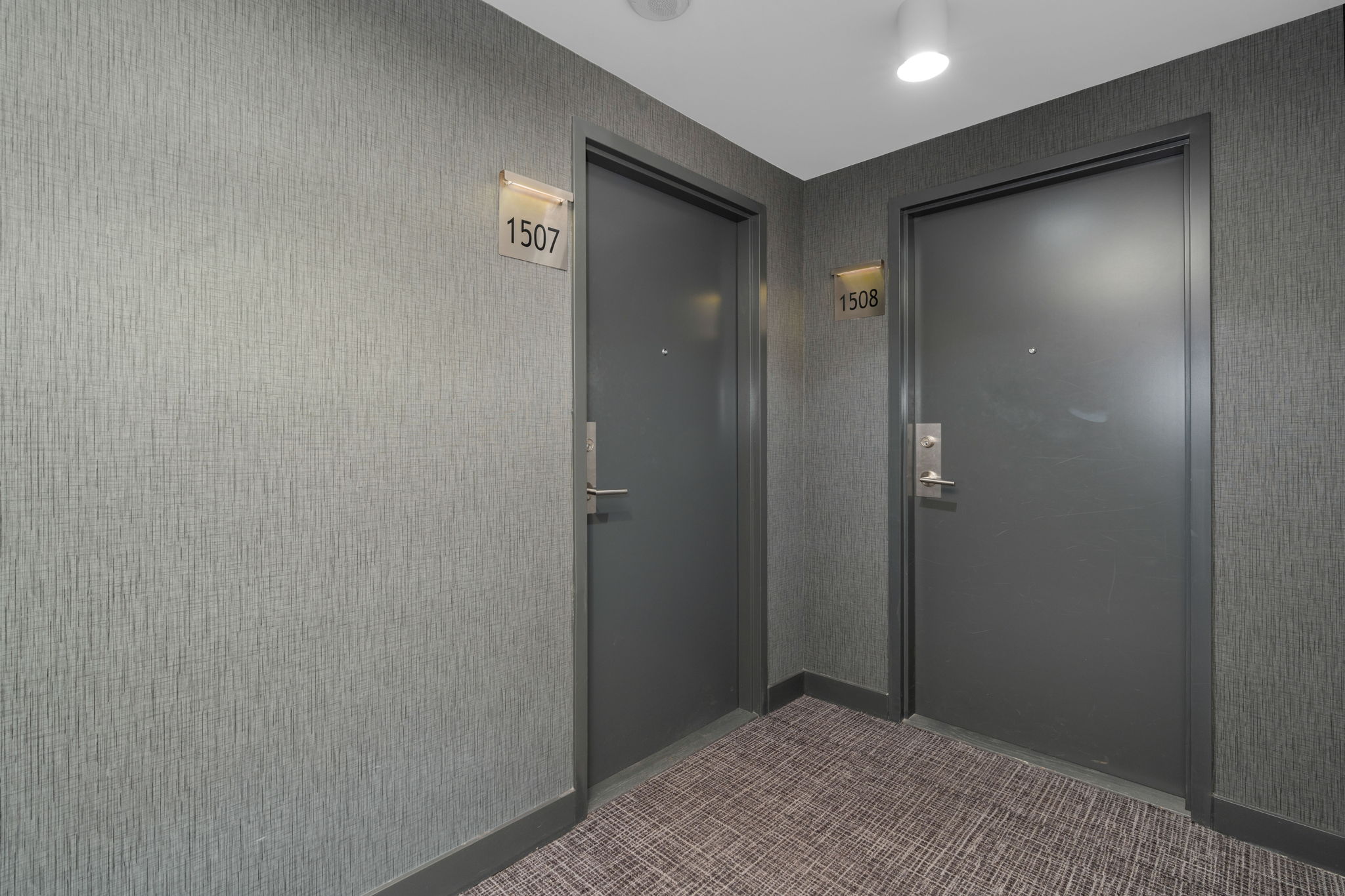 85 Duke St W, Unit#1507