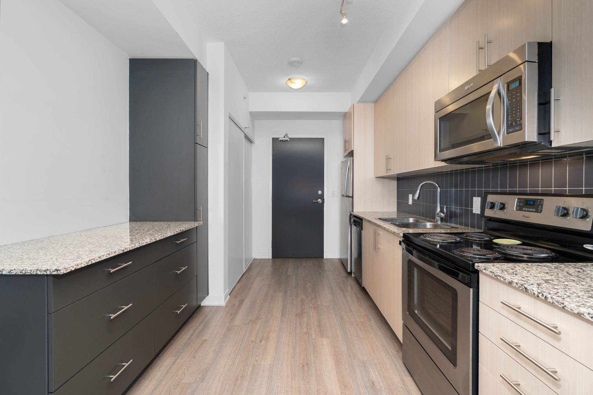 85 Duke St W, Unit#1507