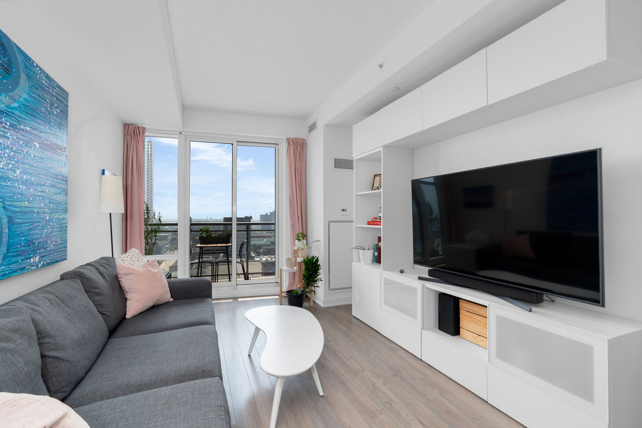 85 Duke St W, Unit#1507