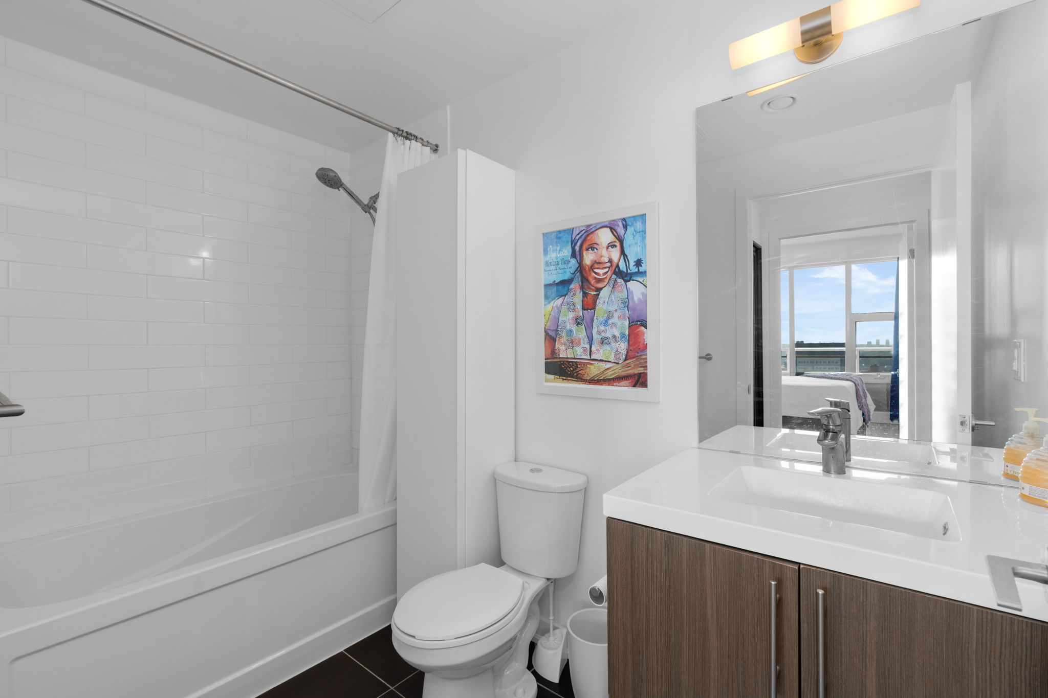 85 Duke St W, Unit#1507